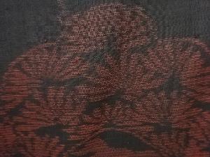 アンティーク　松に蔦の葉模様織り出し本場泥大島紬着物(割り込み絣)
